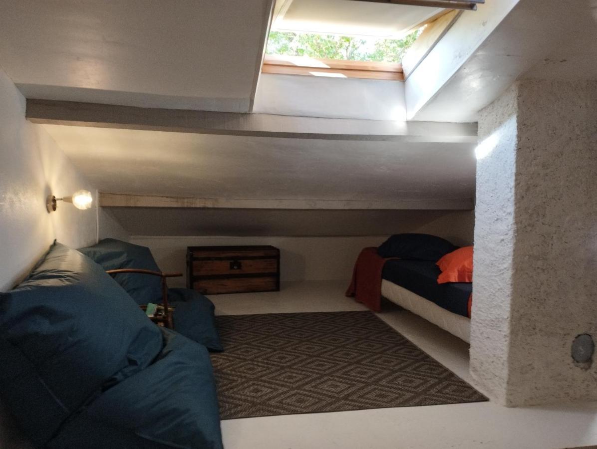 Chambre D'Hotes L'Orange Bleue รุสเทรล ภายนอก รูปภาพ